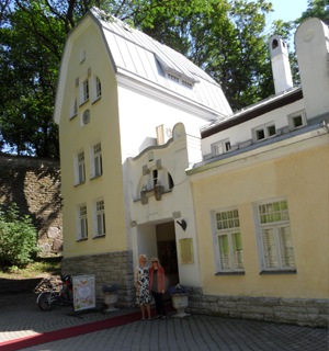 churchaugbuilding2014a.jpg churchaugbuilding2014a.jpg